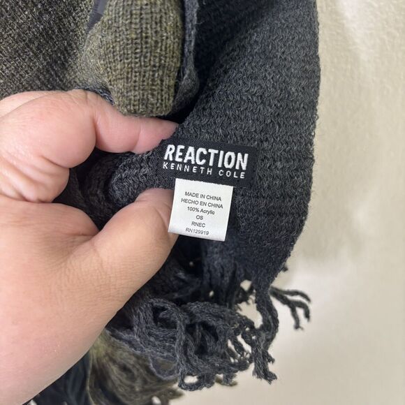 $54 Kenneth Cole Reaction Men's Green Striped Logo Scarf & Beanie Hat Set OS - Picture 8 of 9